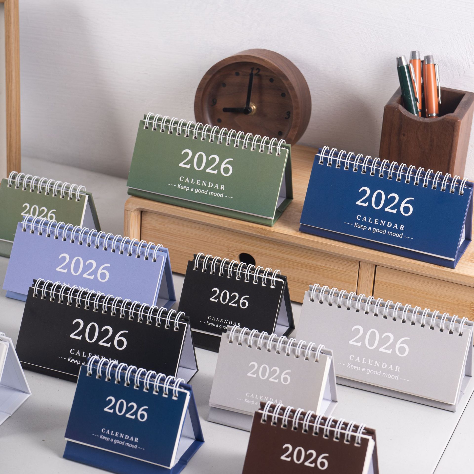 Basit Masa Takvimi 2025-2026 M - Office Stationery Supply List incelemesi ve fiyatı
